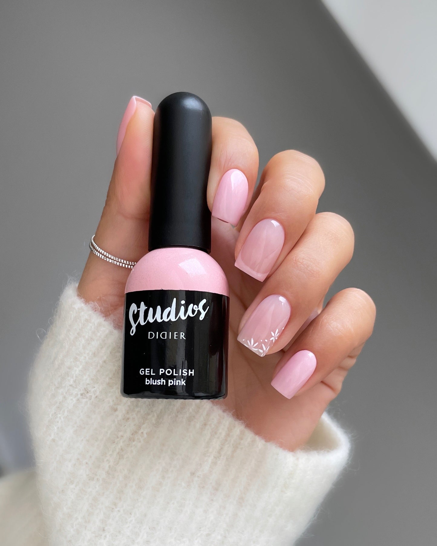 Lac semipermanent - Studios - Blush pink "Didier Lab", 8ml